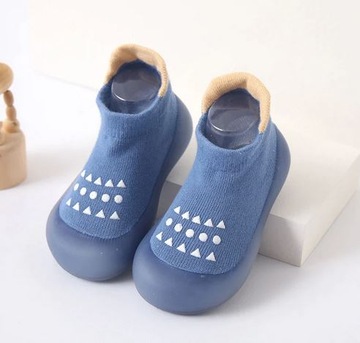 ДЕТСКАЯ ОБУВЬ НОСКИ НА РЕЗИНОВОЙ ПОДОШВЕ от 6-12 МЕСЯЦЕВ РАЗМЕР 20