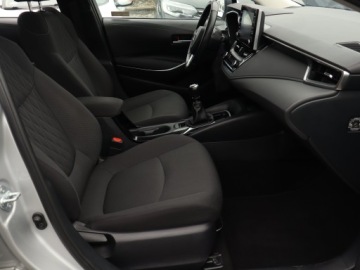 Toyota Corolla XII Sedan 1.6 Valvematic Dual VVT-i 132KM 2020 Toyota Corolla 1.6 Valvematic, Salon Polska, zdjęcie 8