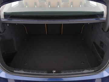 BMW Seria 3 F30-F31-F34 Limuzyna Facelifting 2.0 330e 252KM 2018 BMW 330 PHEV full LED skóra navi czujniki, zdjęcie 19