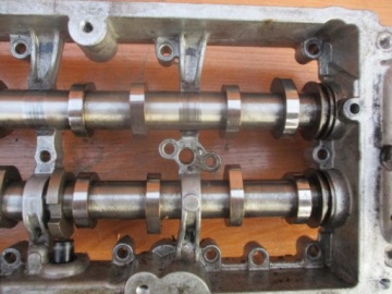 VW AUDI SKODA SEAT 1.6 2.0 TDI РАСПРЕДВАЛ 04L103308K V100 поврежден