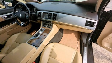 Jaguar XF I Sportbrake 2.2 D 163KM 2012 Jaguar XF 2.2D 163PS Bezwypadkowy Biksenon Skóra, zdjęcie 16