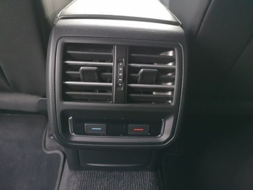 Volkswagen Arteon Fastback 2.0 TDI 190KM 2018 Volkswagen Arteon 2.0TDI 190KM R-Line Skóra, zdjęcie 21