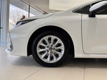Toyota Corolla XII Sedan 1.5 VVT-i 125KM 2022 Toyota Corolla Comfort / Kamera cofania / CarPlay/, zdjęcie 16