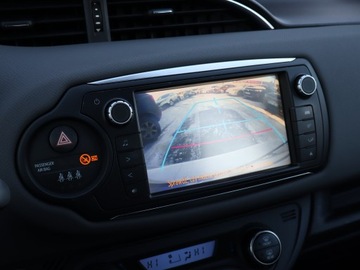 Toyota Yaris III Hatchback 5d Facelifting Hybrid 100KM 2015 Toyota Yaris 1.5 Hybrid, 1. Właściciel, zdjęcie 14
