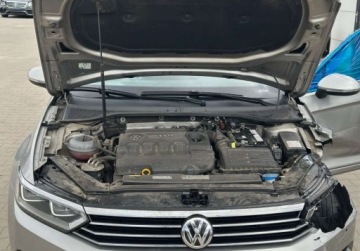 Volkswagen Passat B8 Variant 1.6 TDI BlueMotion SCR 120KM 2016 Volkswagen Passat 1.6TDI 120KM 2016r. auto zarejestrowane i ubezpieczone w, zdjęcie 10