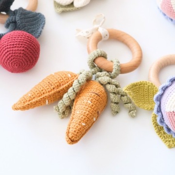 PREZENT DLA NIEMOWLAKA DZIECKA ZABAWKA GRZECHOTKA HANDMADE CHRZEST ROCZEK