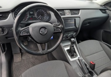 Skoda Octavia III Kombi 1.6 TDI CR DPF 110KM 2015 Skoda Octavia Skoda Octavia 1.6TDI MT 1.6 Diesel 110KM, zdjęcie 10