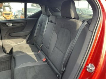 Volvo XC40 Crossover Facelifting 2.0 B4 197KM 2024 Volvo XC 40 B4 Skóra Kamera Pamięć Podgrzewanie, zdjęcie 13