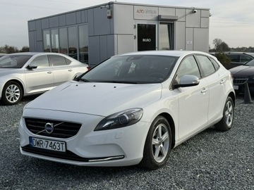Volvo V40 II Hatchback 1.6 D2 115KM 2014 Volvo V40 1.6 D2 114KM 2014r KINETIC,Nowy rozrząd