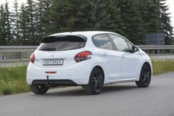 Peugeot 208 I Hatchback 5d Facelifting 1.2 PureTech 82KM 2018 Peugeot 208 1.2 Benzyna Style gwarancja przebiegu, zdjęcie 9