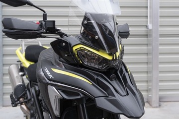 Решетка переднего фонаря Benelli TRK 702 702X Yakk EXP