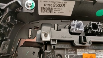 PANEL RAMKA KLIMATYZACJI RENAULT 682602532R+EKRAN 259152544R