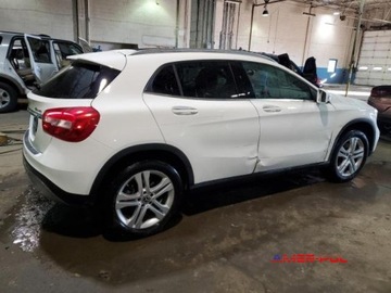Mercedes GLA I 2019 Mercedes-Benz GLA 2019, 2.0L, od ubezpieczalnii 2.0 Benzyna 208KM, zdjęcie 2