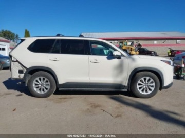 Toyota 2024 Toyota Grand Highlander xle, 2024r., 4x4, 2.4L 2.4 Benzyna 265KM, zdjęcie 4