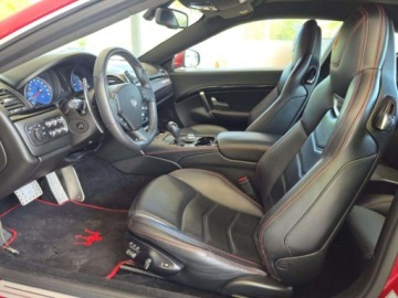 Maserati GranTurismo 2018 Maserati GranTurismo Sport Coupe 2018 4.7 Benzyna 454KM, zdjęcie 5