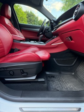 Alfa Romeo Stelvio SUV Facelifting 2.0 Turbo 280KM 2021 ALFA ROMEO STELVIO 280KM Veloce | MoonlightPearl | Polski Salon | Gwarancja, zdjęcie 33