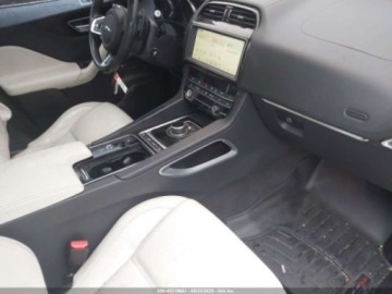 Jaguar E-Pace 2020 Jaguar E-Pace Prestige p300 2.0 Benzyna 296KM, zdjęcie 9