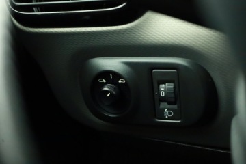 Citroen C4 Cactus Crossover 1.2 PureTech 82KM 2017 Citroen C4 Cactus 1.2 PureTech, Navi, Klima, zdjęcie 16