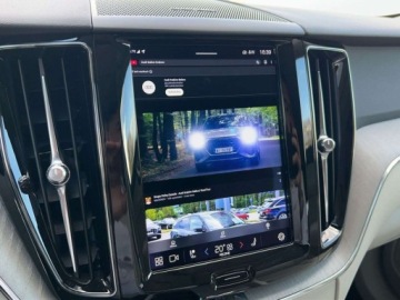 Volvo XC60 II 2022 Volvo XC 60 Plus Dark B5 AWD (250 14 KM) AUT ACC Blis CTA Harman Kamera F, zdjęcie 26