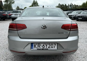 Volkswagen Passat B8 Limousine 2.0 TDI BlueMotion Technology 150KM 2017 Volkswagen Passat Salon PL,LED,Navi,PDC,Gwarancj, zdjęcie 2