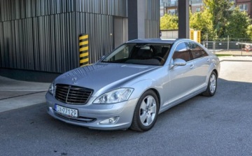 Mercedes Klasa S W221 Limuzyna 5.5 V8 (500) 388KM 2006 Mercedes-Benz Klasa S 5,5V8 (388KM) 5.5 Benzyna 388KM