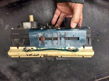 Vw PASSAT b2 счетчик 321919033HK Сантана