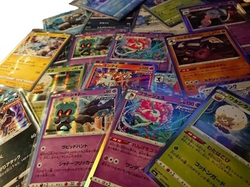 Большой альбом покемонов с Пикачу на 400 карточек + оригинальная японская бесплатная карта
