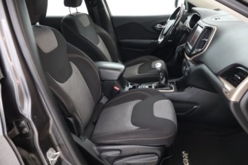 Jeep Cherokee V Terenowy 2.0 MJD 140KM 2014 Jeep Cherokee 2.0 MultiJet, Navi, Xenon, Bi-Xenon, zdjęcie 8