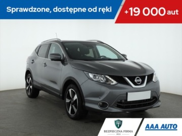 Nissan Qashqai II Crossover 1.2 DIG-T 115KM 2015 Nissan Qashqai 1.2 DIG-T, Navi, Klima