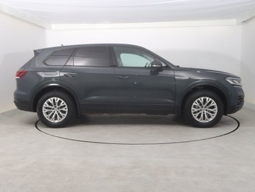Volkswagen Touareg III SUV 3.0 V6 SCR TDI 231KM 2020 VW Touareg 3.0 TDI, Serwis ASO, 227 KM, 4X4, zdjęcie 5