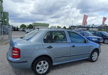 Skoda Fabia I Sedan 1.2 i 64KM 2003 Skoda Fabia Skoda Fabia 1.2 Benzyna 64KM, zdjęcie 3