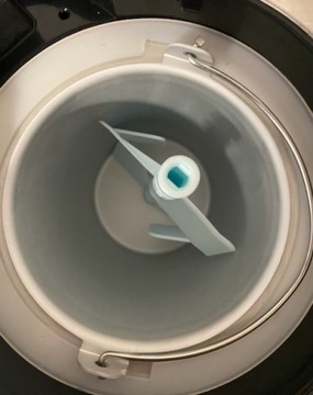 МАШИНА ДЛЯ ПРИГОТОВЛЕНИЯ МОРОЖЕНОГО СОРБЕТА И ЙОГУРТА 1,5л 150Вт H.KOENIG