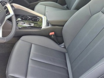 Audi Q5 II SUV Facelifting 2.0 40 TFSI MHEV 204KM 2025 AUDI Q5 TFSI quattro S line Suv 2.0 (204KM) 2025, zdjęcie 3