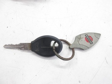 NISSAN TERRANO I 86-96 3D 2.4i Z24i ВСТАВКИ ЗАМКА ЗАЖИГАНИЯ