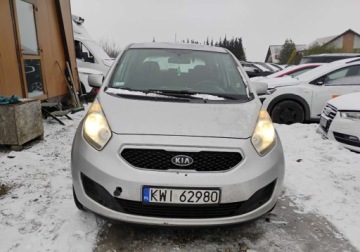 Kia Venga Mikrovan 1.4 DOHC CVVT 90KM 2011 Kia Venga 2011r, 1.4 Benzyna. Lekko uszkodzony lewy tyl. Jezdzi 1.4 90KM, zdjęcie 16