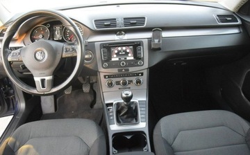 Volkswagen Passat B7 Variant 2.0 TDI CR DPF BlueMotion 140KM 2012 Volkswagen passat-variant 2.0 TDI Navi Tempomat 2 Kpl Kol 198 Tys Km Serwi, zdjęcie 23