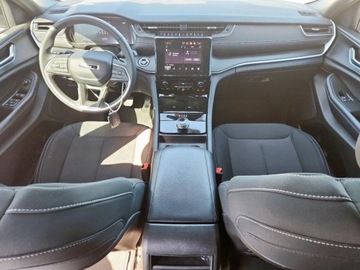 Jeep Grand Cherokee V 2025 Jeep Grand Cherokee Laredo 2025 3.6l 3.6 Benzyna 293KM, zdjęcie 5