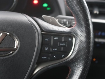 Lexus UX Crossover 250h 184KM 2019 Lexus UX 250h, Salon Polska, Serwis ASO, Automat, zdjęcie 17