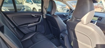 Volvo V60 I Kombi Facelifting 2.0 D4 DRIVE-E 181KM 2015 Volvo V60 Jeden Właściciel 2.0 181KM D4, zdjęcie 29