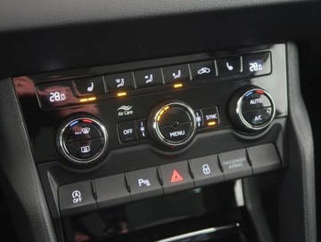 Skoda Karoq Crossover 2.0 TDI 190KM 2020 Skoda Karoq 2.0 TDI, Salon Polska, Serwis ASO, zdjęcie 11