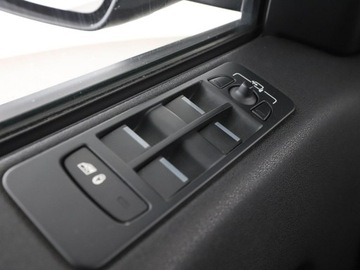 Land Rover Discovery Sport SUV 2.0 TD4 180KM 2018 Land Rover Discovery Sport 2.0 Td4 Automat HSE, zdjęcie 35