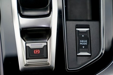 Peugeot 3008 II Plug-In Hybrid Facelifting 1.6 HYBRID 225KM 2022 Peugeot 3008 GT full led skóra masaze ACC kamera, zdjęcie 31