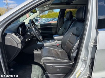 Jeep Grand Cherokee IV Terenowy 3.0 V6 CRD 241KM 2012 Jeep Grand Cherokee Jeep Grand Cherokee 3.0I CRD Overland 3.0 Diesel 241KM, zdjęcie 25