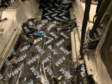 РОЛИК РОЛИК ДЛЯ УСТАНОВКИ БУТИЛОВЫХ ЗВУКОВЫХ МАТОВ