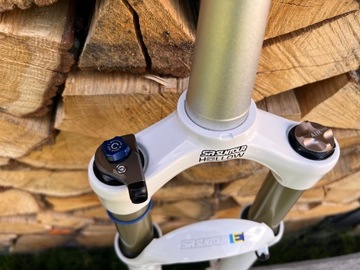 Suntour EPIXON XC Elite RLRC man Taper 100 15 белых