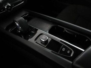 Volvo XC60 II 2022 Volvo XC 60 FV-23% automat Navi Kamera cofania, zdjęcie 28