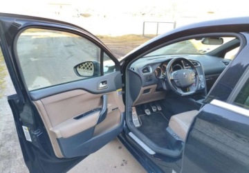 DS 4 I 2014 Citroen DS4 Citroen DS4 2.0 BlueHDi SoChic SampS 2.0 Diesel 150KM, zdjęcie 9