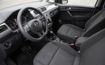 Volkswagen Caddy IV Kombi Maxi 2.0 TDI SCR BlueMotion Technology 150KM 2016 Volkswagen Caddy 2.0tdi Maxi Lift DsG Navi Winda Dla NiePelnosprawnych, zdjęcie 14