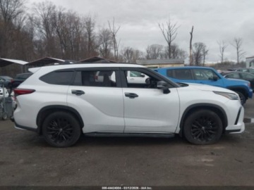 Toyota Highlander III 2023 Toyota Highlander XSE 2023 2.4 Benzyna 265KM, zdjęcie 5