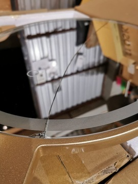 Белый туалетный столик на золотых ножках + табурет-секретарь.